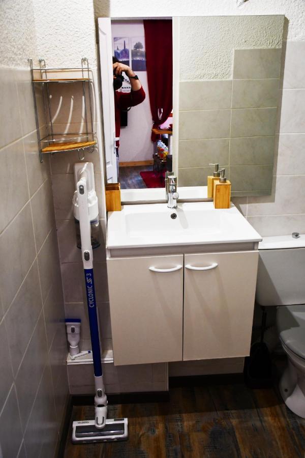 L'aparte H24,cosy,port,plage,wifi,netflix Apartment